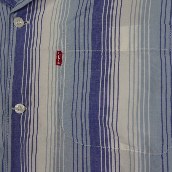 Levi's Button Front Shirt Men's M Blue Stripe Camp Shirt Lightweight Casual - Picture 4 of 9